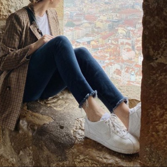 Madewell 10" High-Rise Skinny Jeans - Picture 2 of 8